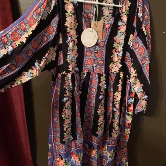 ❤️ Host Pick ❤️Plus Size Umgee BabyDoll Dress - Picture 2 of 2